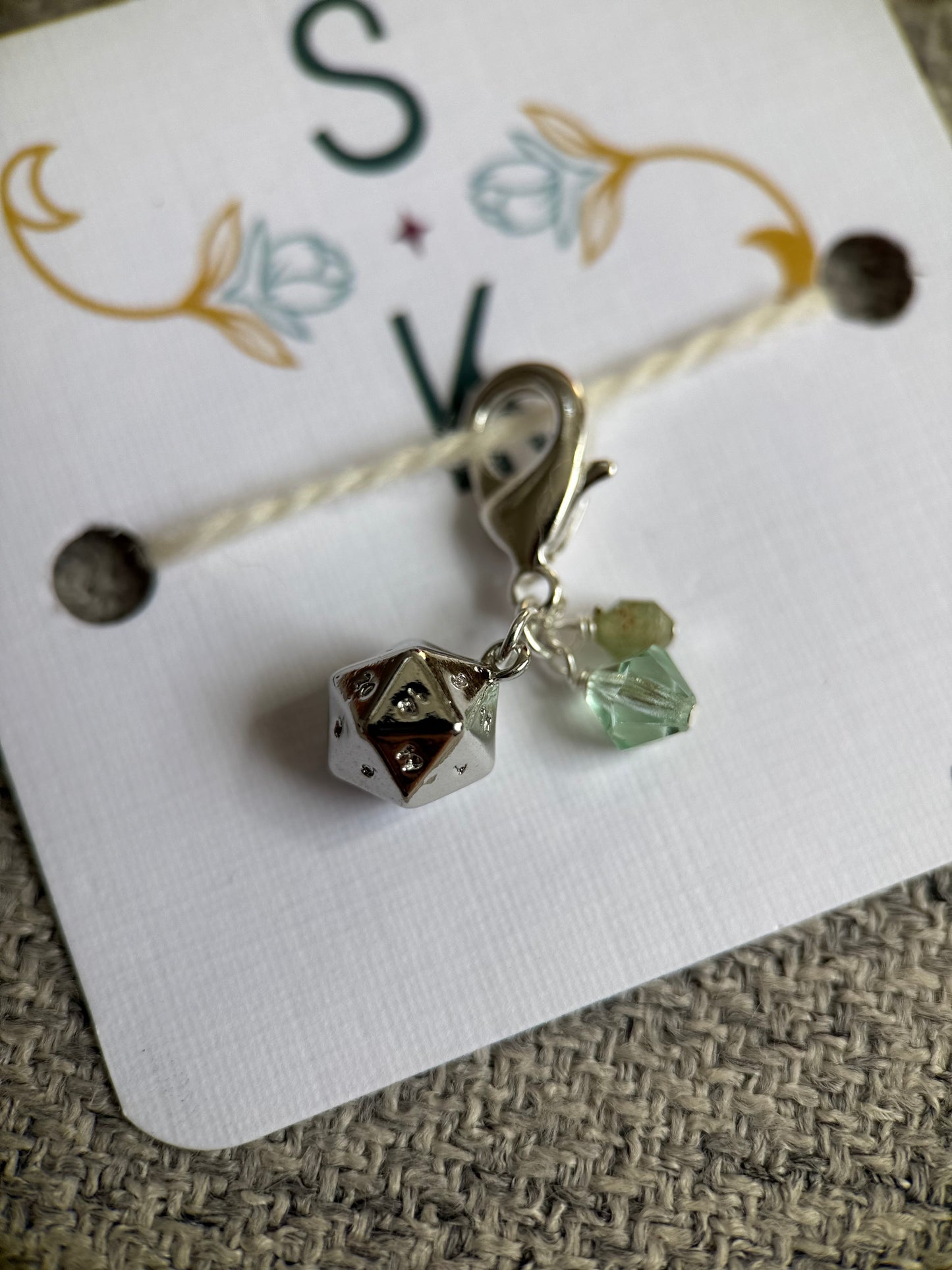 D20