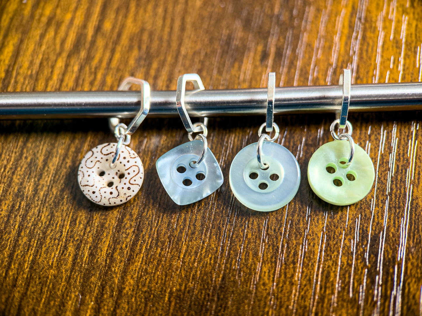 Green : Blue : Purple