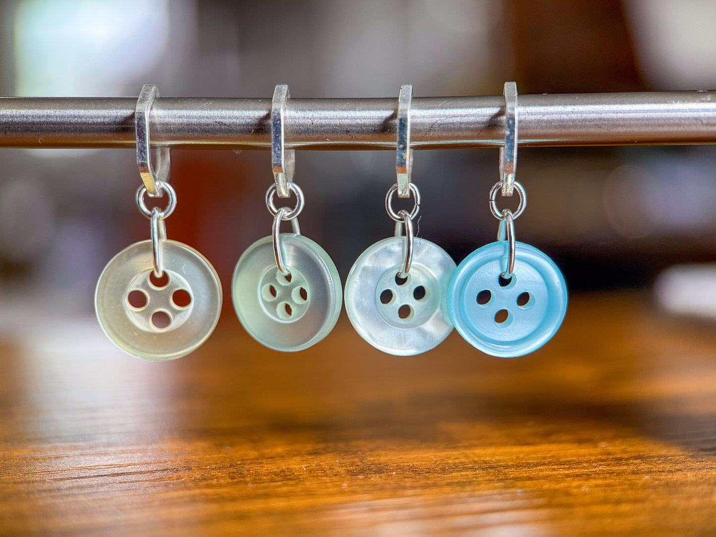 Green : Blue : Purple