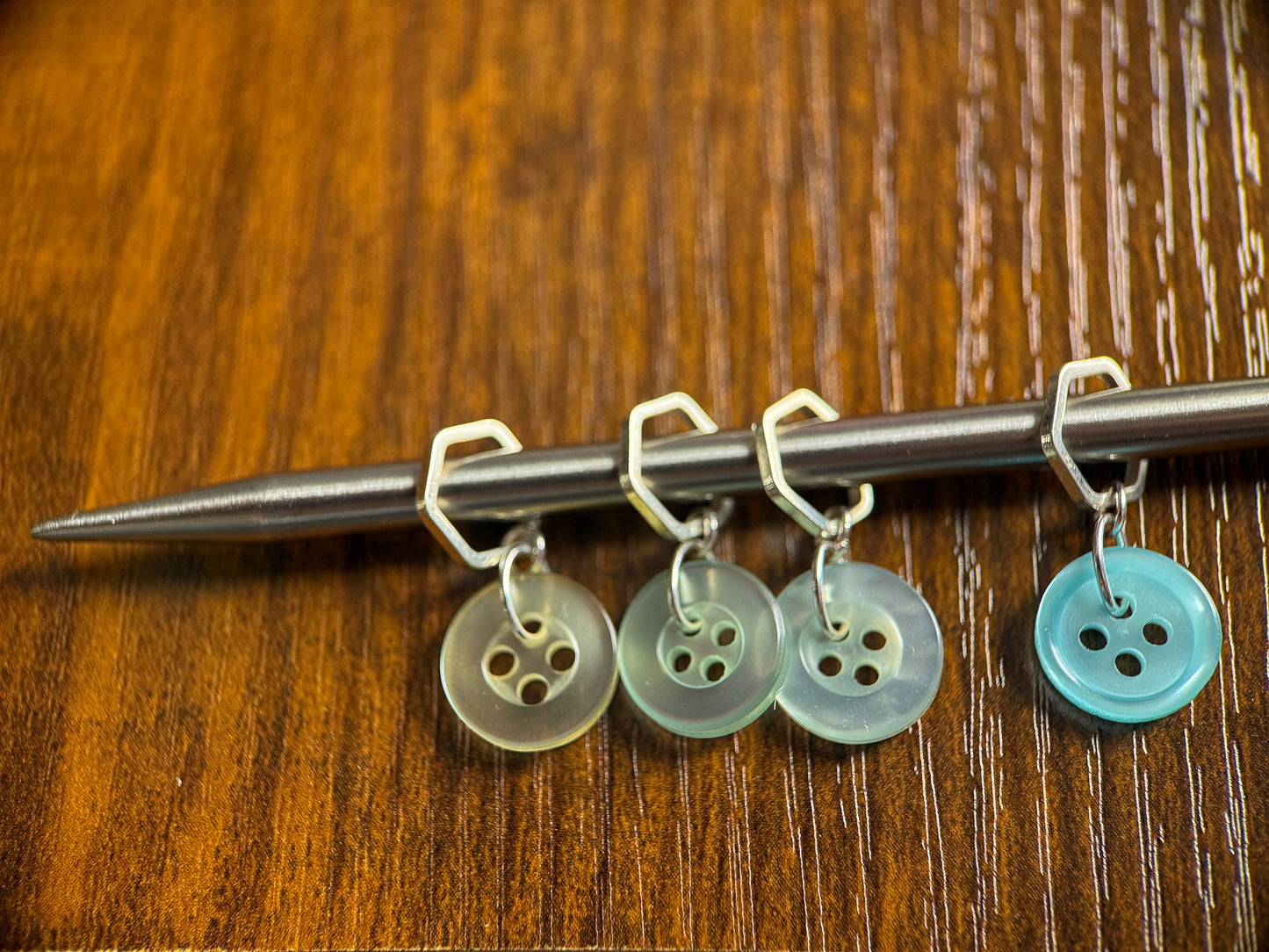 Green : Blue : Purple