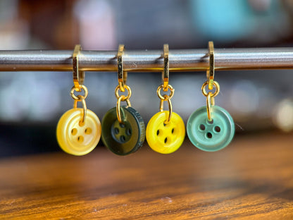 Green : Blue : Purple