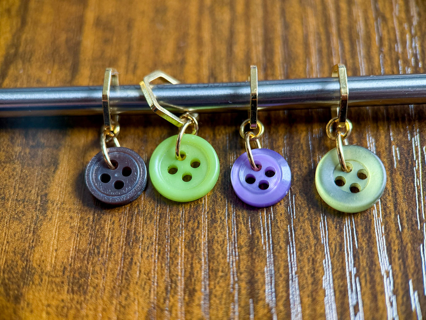 Green : Blue : Purple