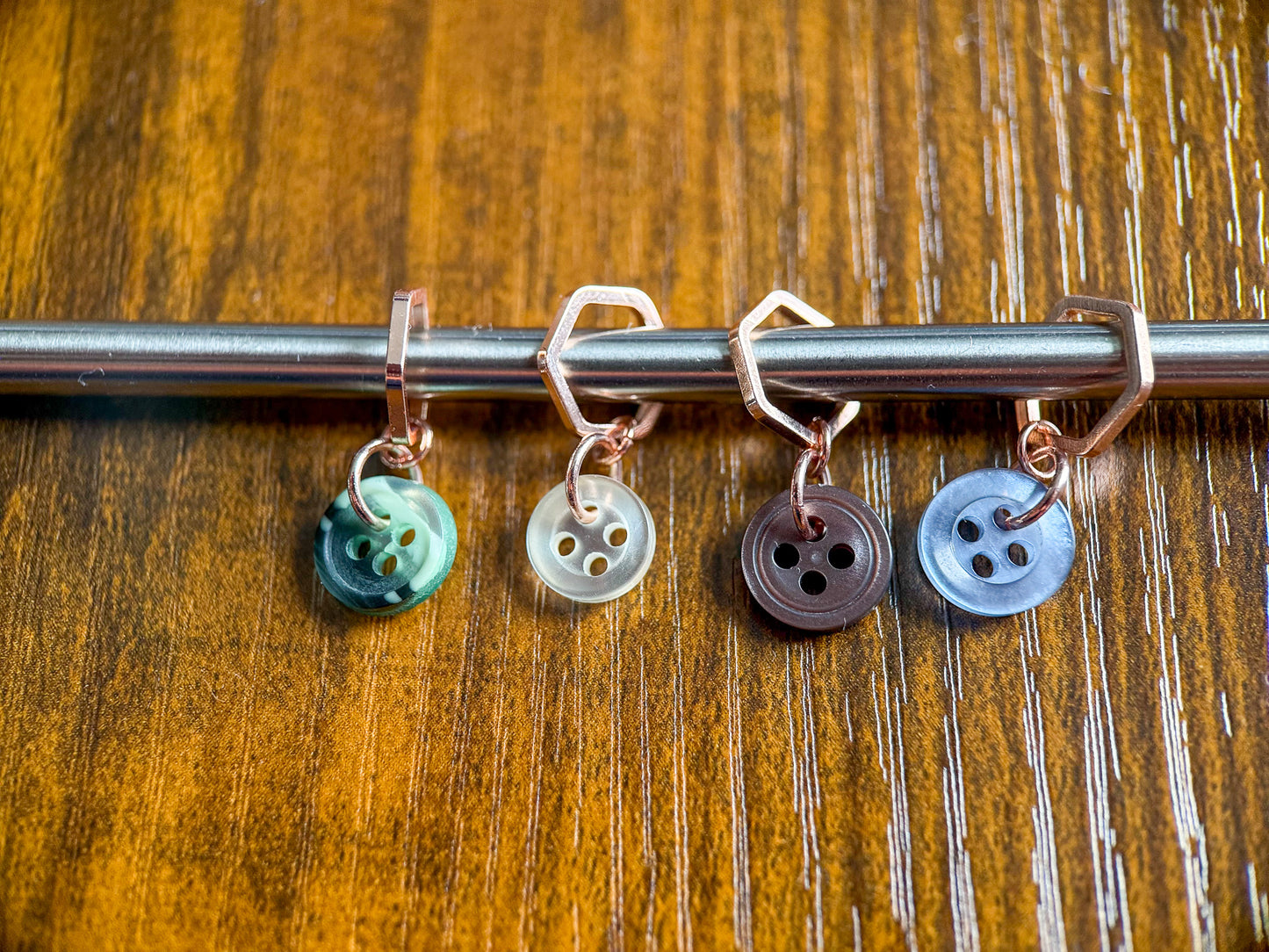 Green : Blue : Purple